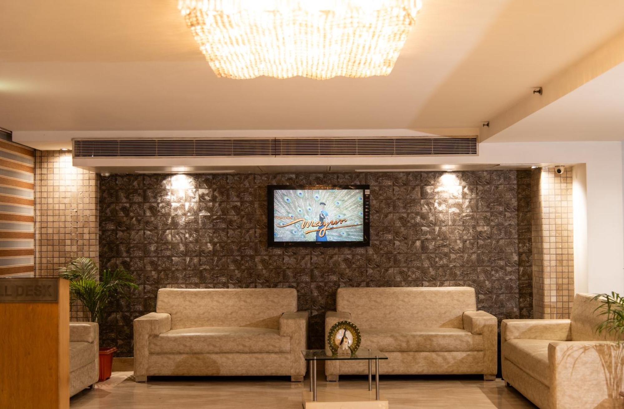 Mayur Hotel New Delhi Exterior photo