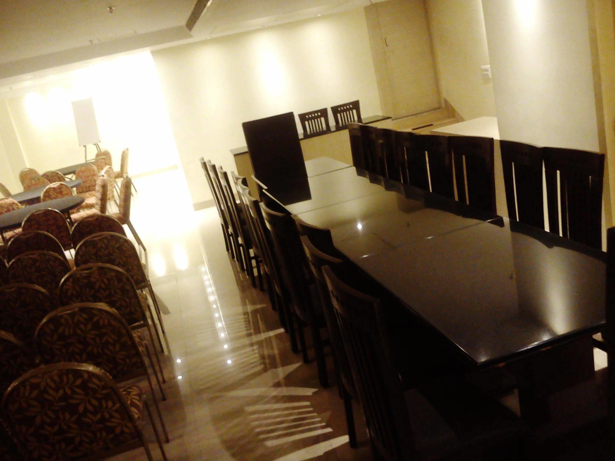 Mayur Hotel New Delhi Exterior photo